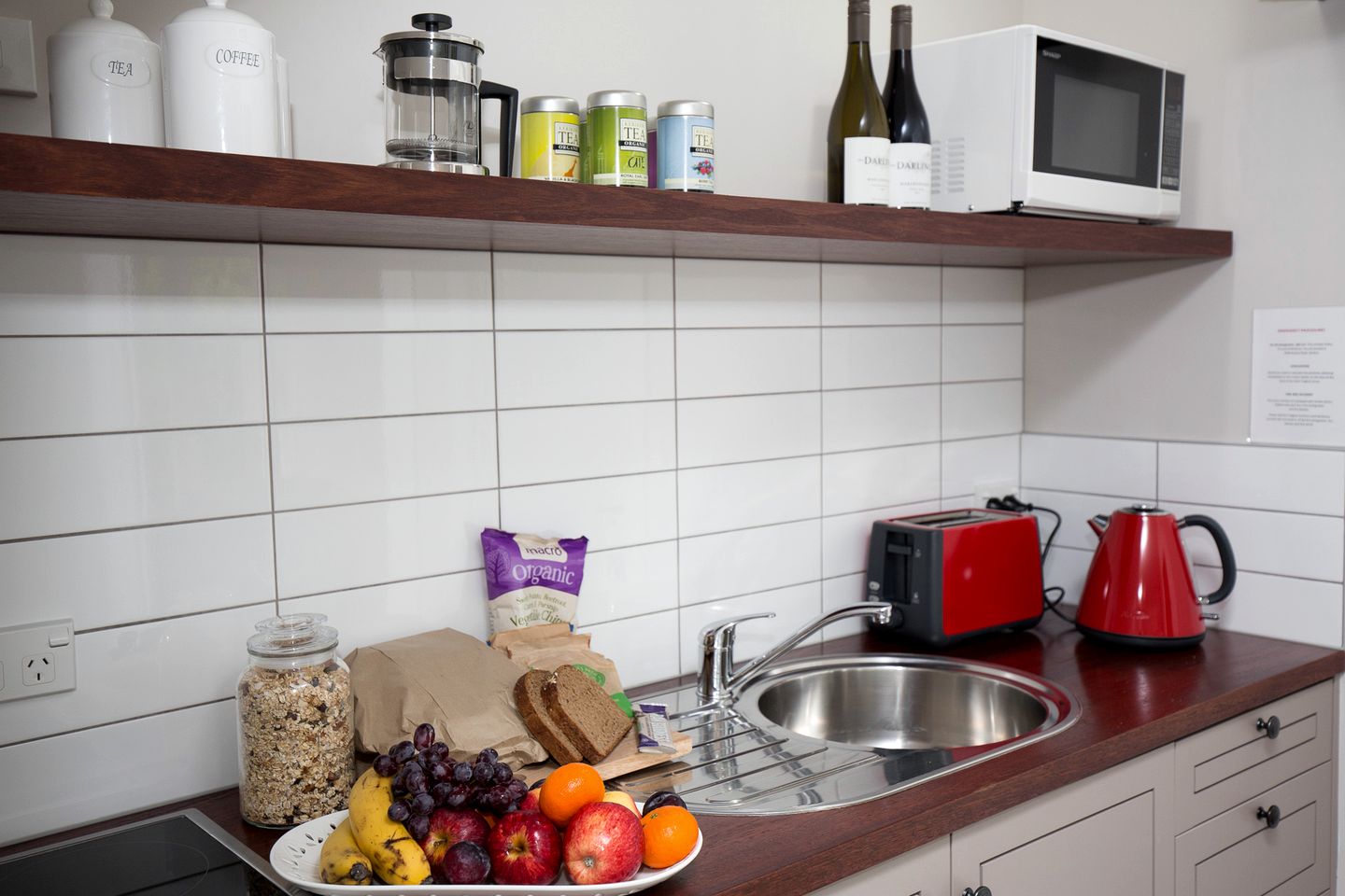 A charming cottage retreat with space to settle in and stay awhile, New Zealand