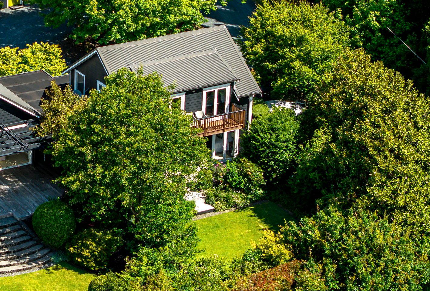 A charming cottage retreat with space to settle in and stay awhile, New Zealand