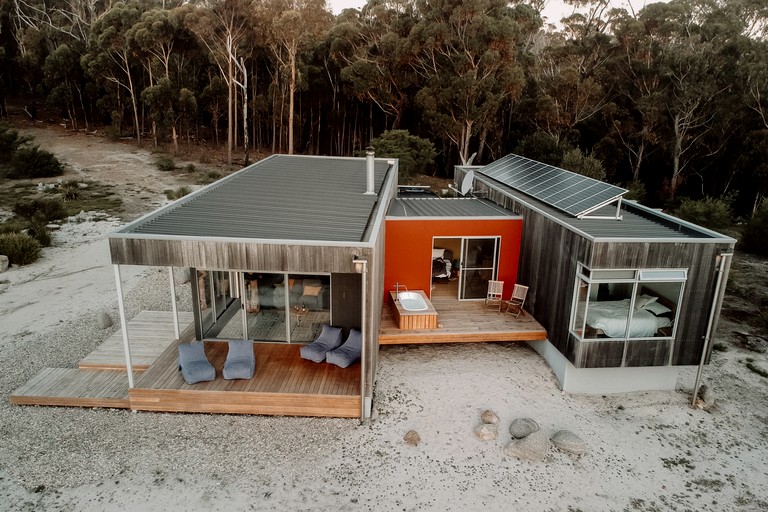 Designer Rentals (Australia, Friendly Beaches, Tasmania)