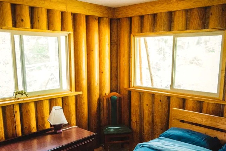 Log Cabins (Canada, Gold Bridge, British Columbia)