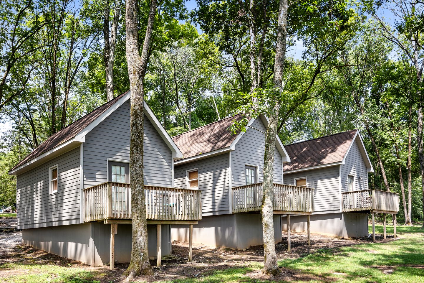 Delightful Vacation Cabins in Mount Juliet near Nashville, Tennessee
