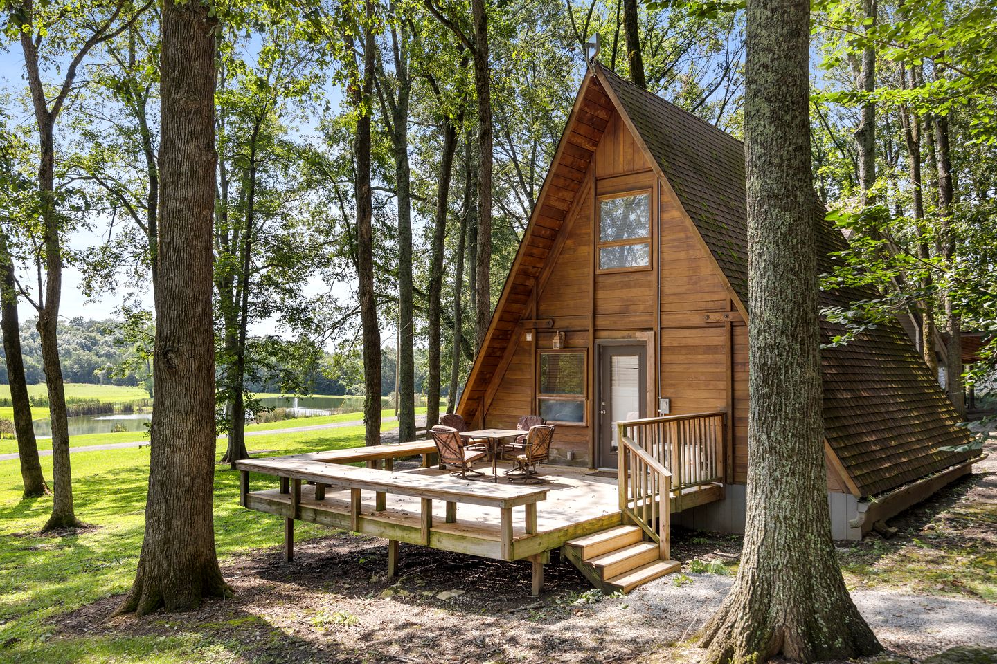 Delightful Vacation Cabins in Mount Juliet near Nashville, Tennessee