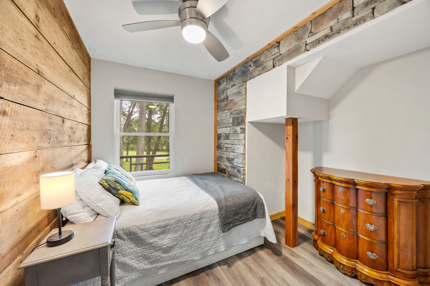 Delightful Vacation Cabins in Mount Juliet near Nashville, Tennessee