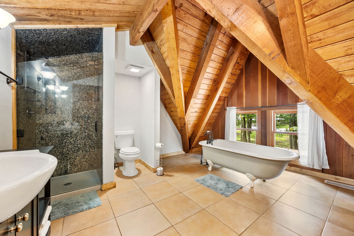 Delightful Vacation Cabins in Mount Juliet near Nashville, Tennessee