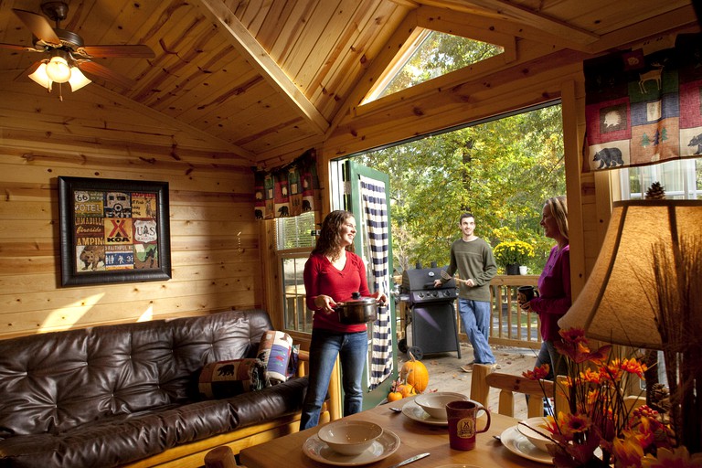Cabins (Williamsburg, Virginia, United States)
