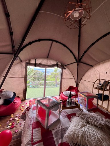 Domes (Colombia, El Rosal, Cundinamarca)