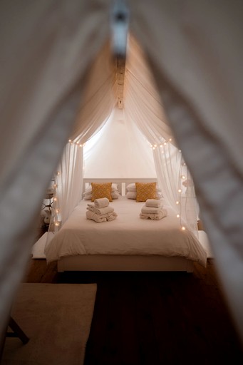 Safari Tents (Portugal, Atalaia, Lisbon District)