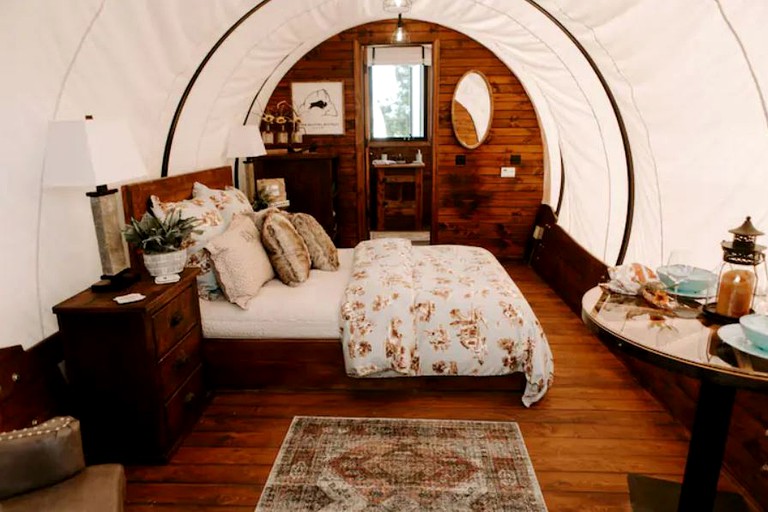 Tented Cabins (United States of America, --, Florida)