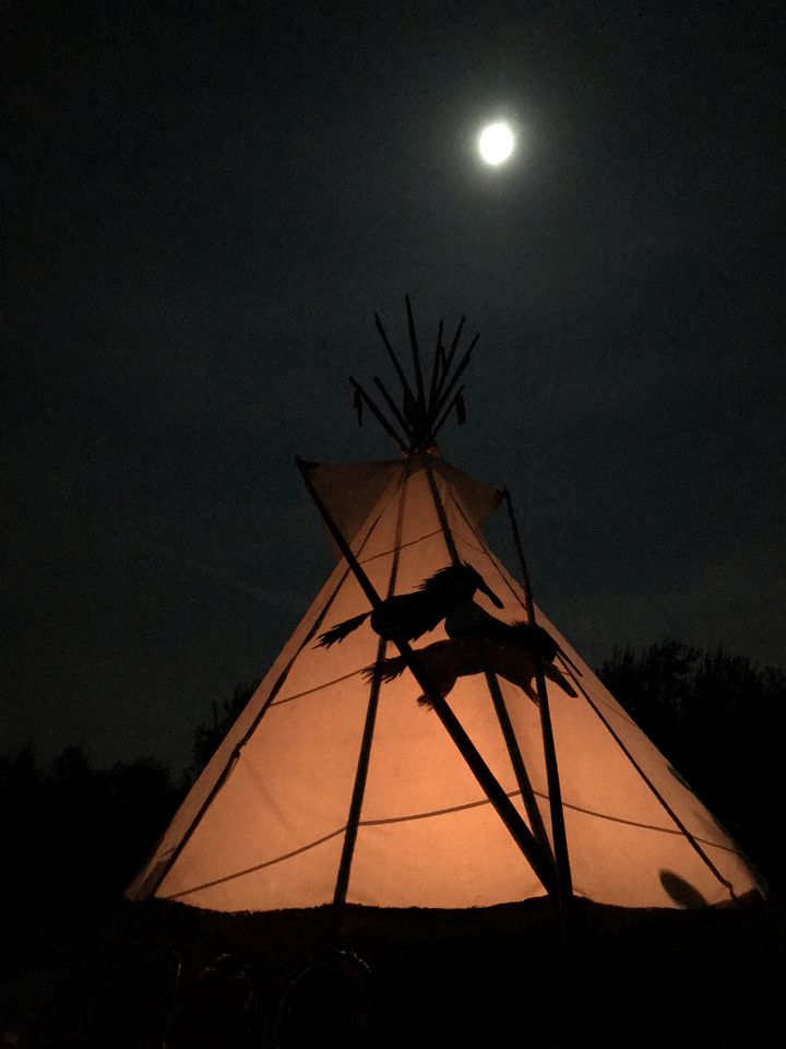 Tipis (United States of America, --, California)