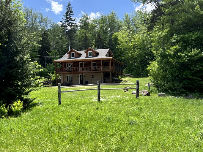 Log Cabins (United States of America, West Dover, Vermont)