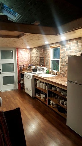 Cabins (Canada, McKellar, Ontario)