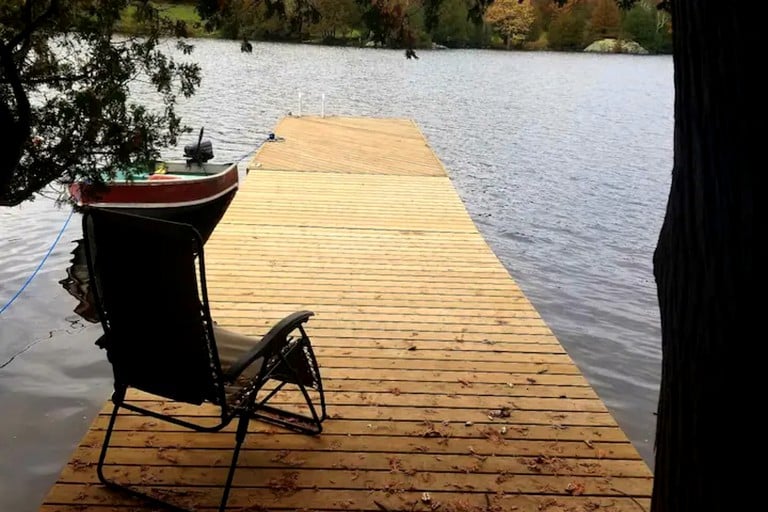Cabins (Canada, McKellar, Ontario)