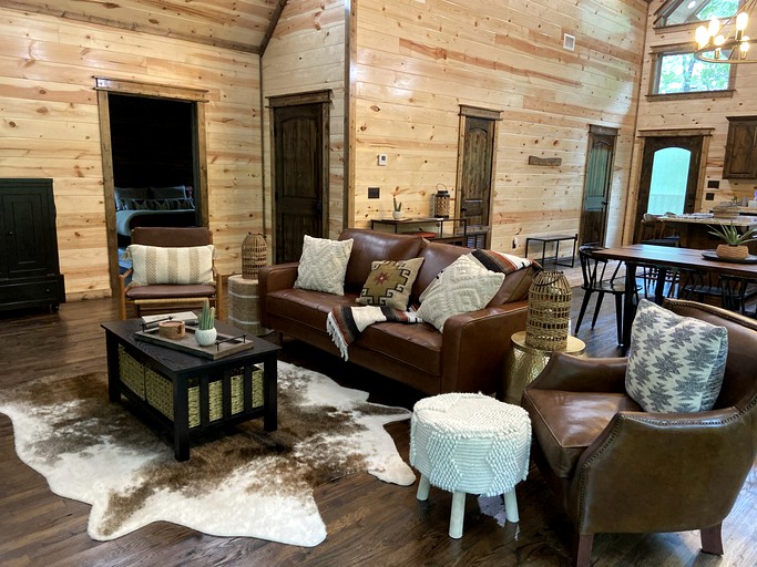 Cabins (United States of America, Broken Bow, Oklahoma)