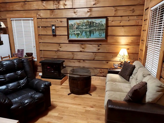 Cabins (United States of America, Mouth of Wilson, Virginia)