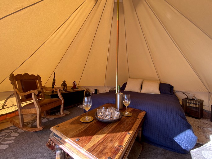 Bell Tents (Canada, Ormstown, Quebec)