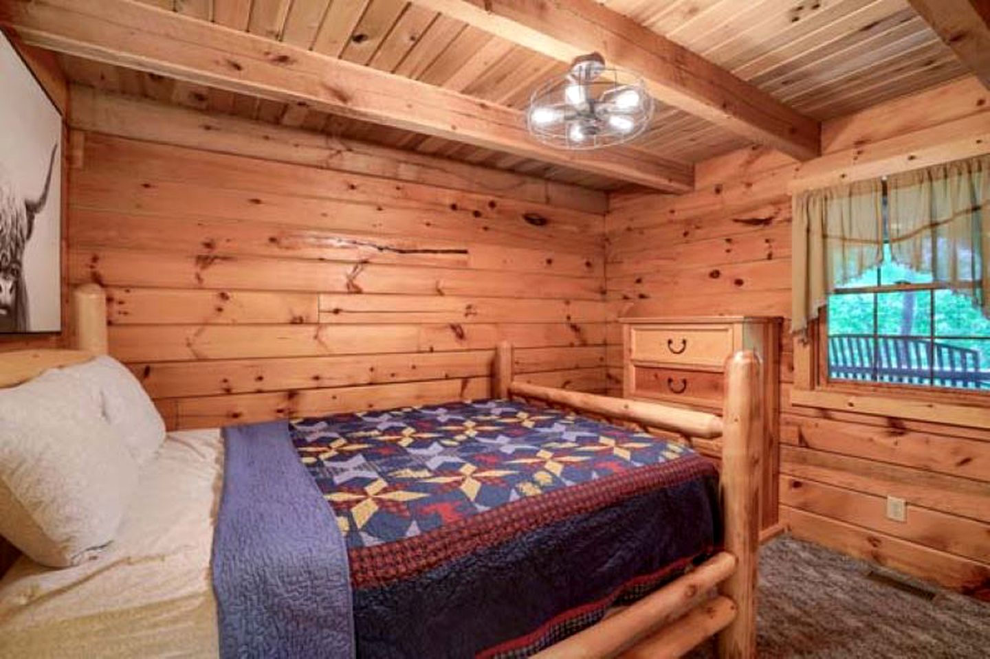 Cozy Log Cabin for an Ohio Outdoor Adventure near Hocking Hills State Park