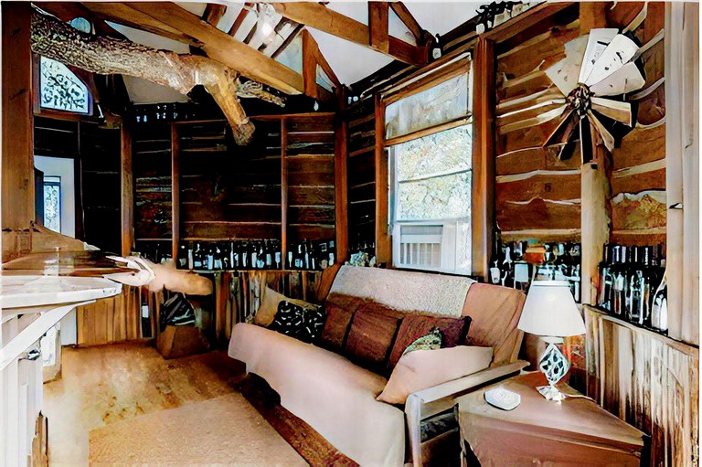 Tree Houses (Celeste, Texas, United States of America)