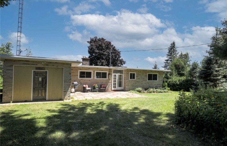 Peaceful Family Friendly Cottage on Lake Scugog, Little Britain near Toronto