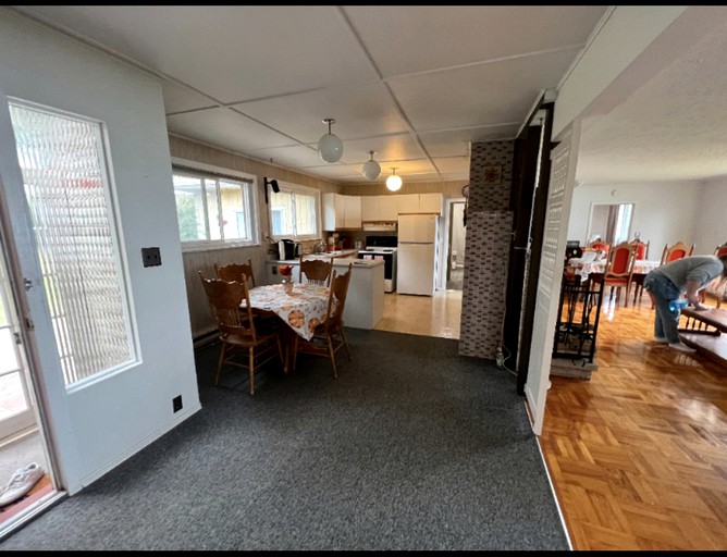 Cottages (Canada, Janetville, Ontario)