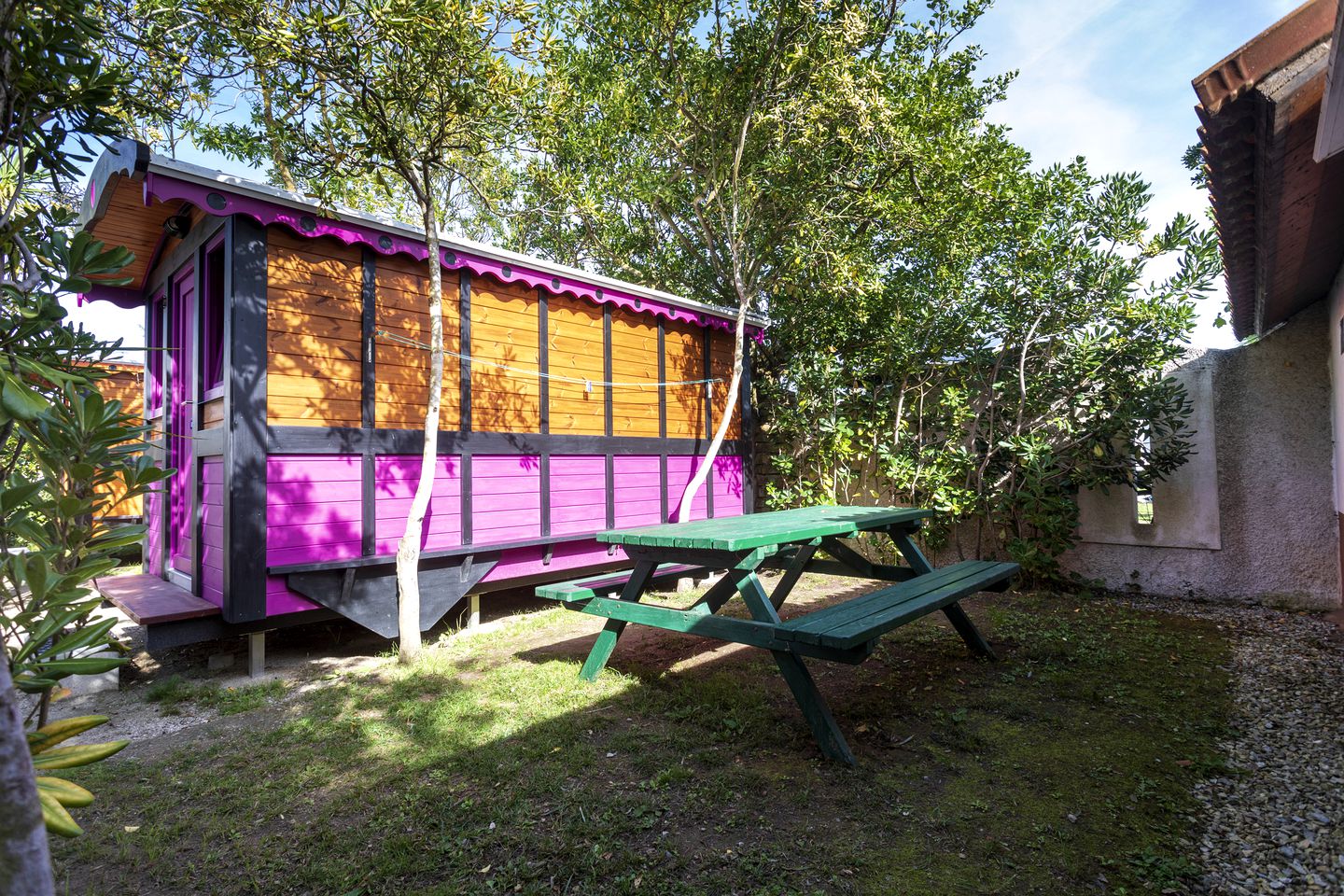 Caravan Escape for Four in Lugo, Galicia, for Glamping Retreats in Nature