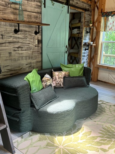 Yurts (United States of America, Fancy Gap, Virginia)