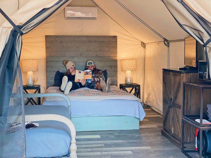 Vacation Rentals (United States of America, --, --)