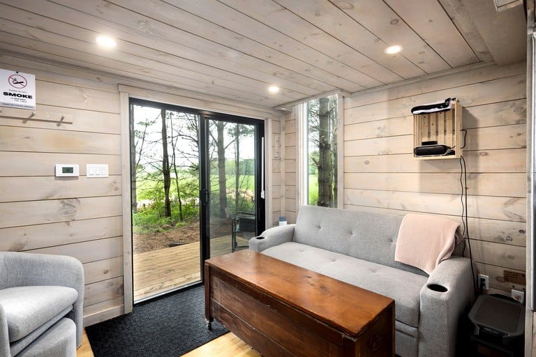 Tiny Houses (Canada, Chatsworth, Ontario)