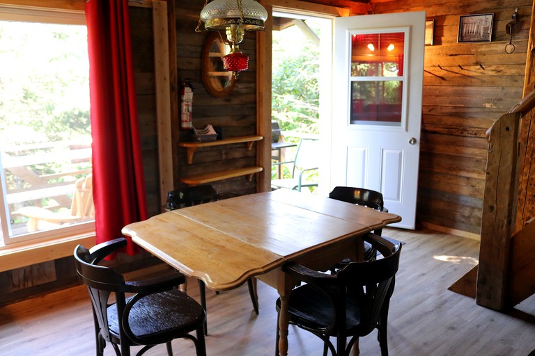 Cabins (Canada, Gaspé , Quebec)