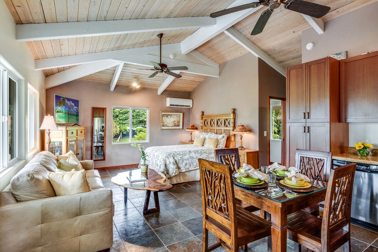 Cottages (Kailua-Kona, Hawaii, United States of America)