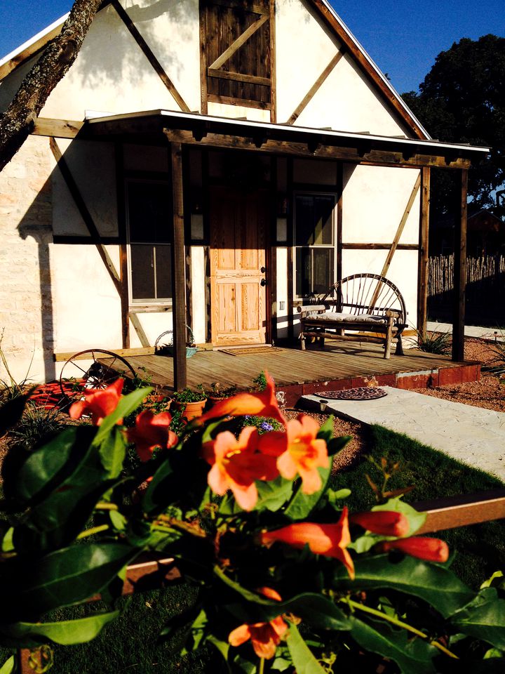 Cabins (Fredericksburg, Texas, United States)
