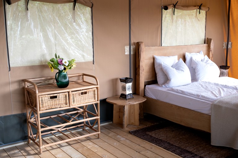 Safari Tents (France, Arnac, Occitanie)