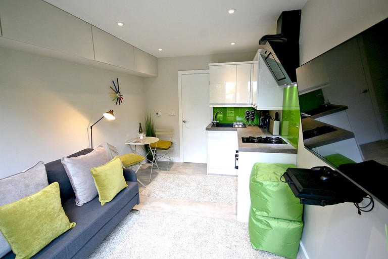Pods (United Kingdom, Worston, England)