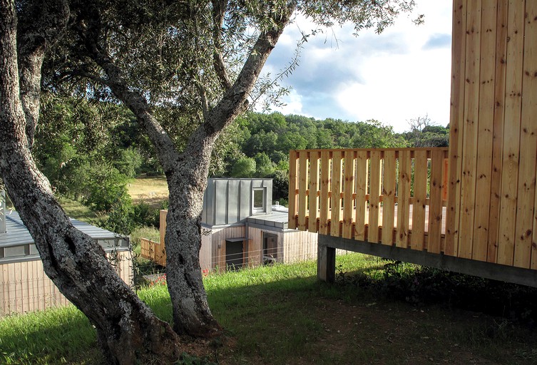 Cabins (Portugal, Bragança, Bragança District)