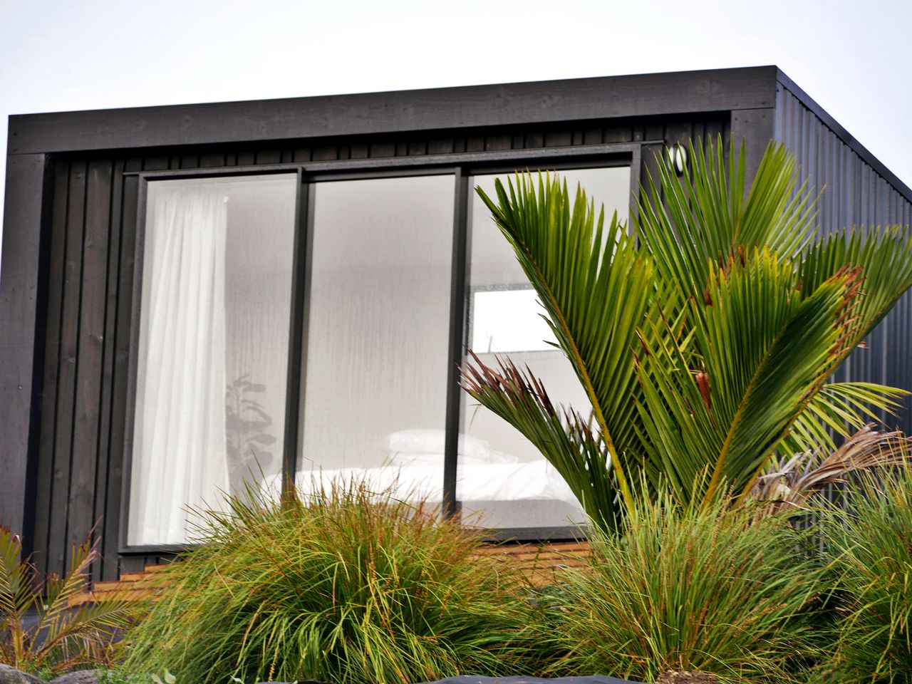 North Island Glamping Retreat for a Surfing Holiday near Auckland