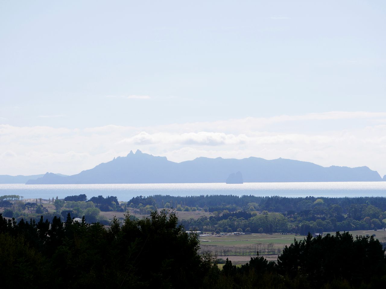 North Island Glamping Retreat for a Surfing Holiday near Auckland