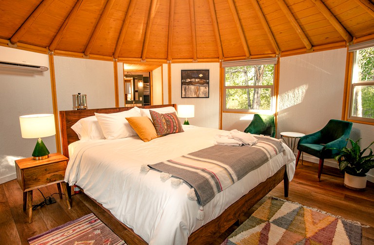 Yurts (Bastrop , Texas, United States)