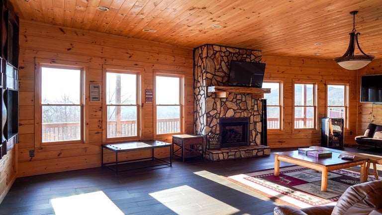 Log Cabins (United States of America, Dobson, North Carolina)