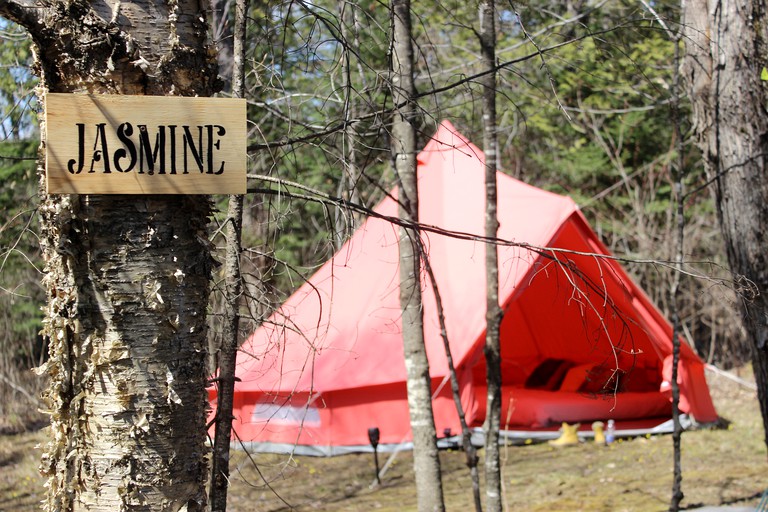 Bell Tents (Saint-Calixte, Quebec, Canada)