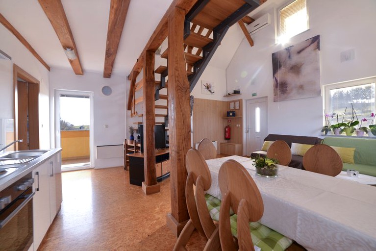 Cottages (Lower Sava, Slovenia)