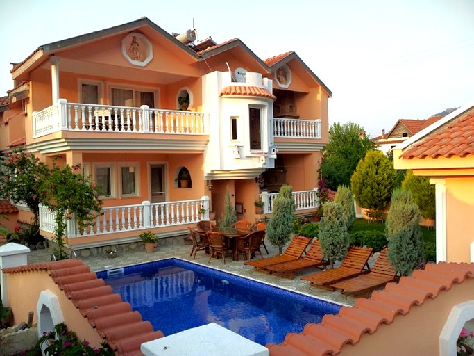 Villas (Aegean Region, Turkey)