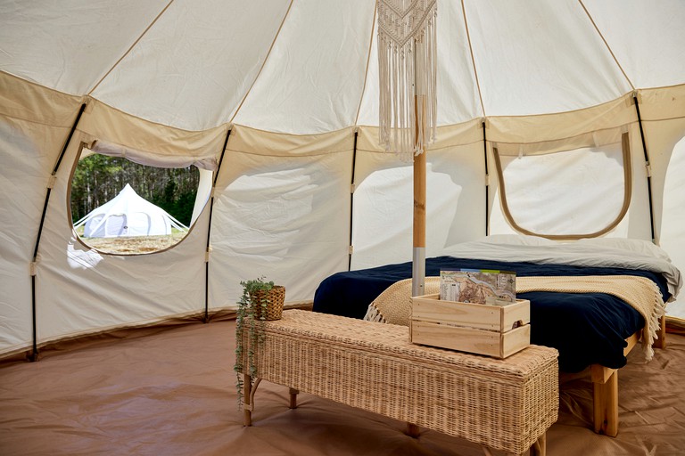 Bell Tents (Canada, Domaine Saint-Bernard, Quebec)