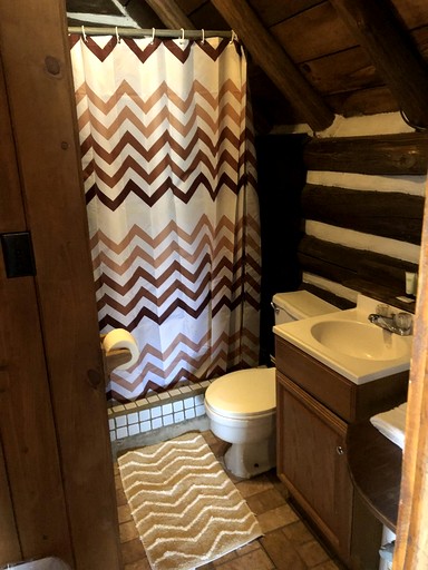 Cabins (United States of America, Markleysburg, Pennsylvania)