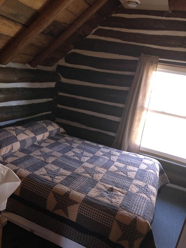 Cabins (United States of America, Markleysburg, Pennsylvania)