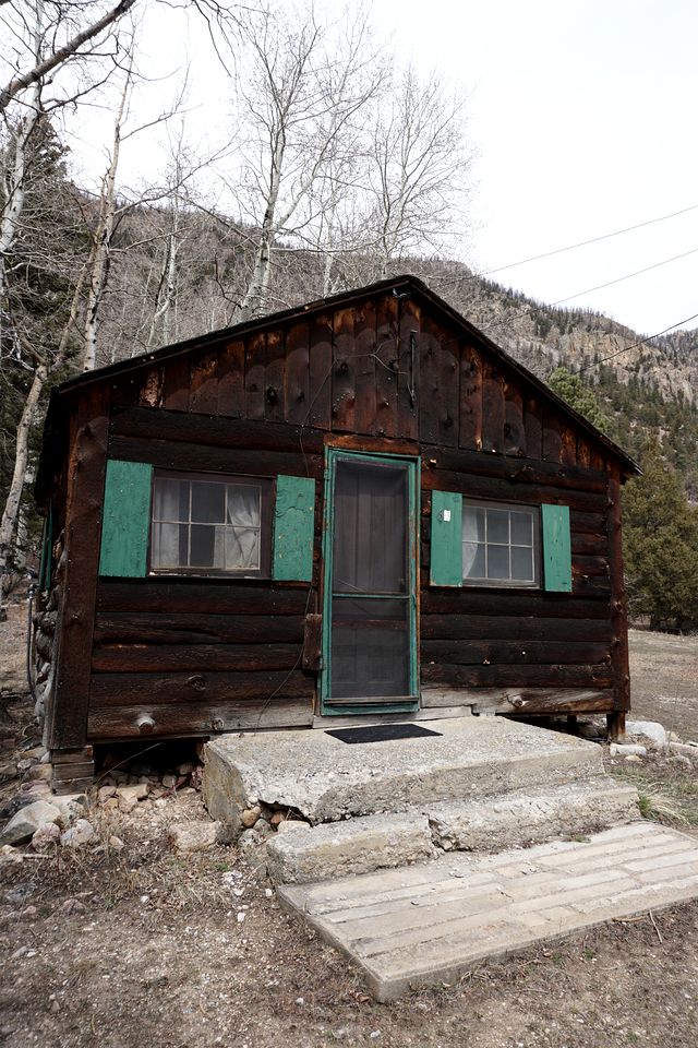 Remote and Off-Grid Cabin in Poudre Canyon, Perfect for a Fishing Retreat