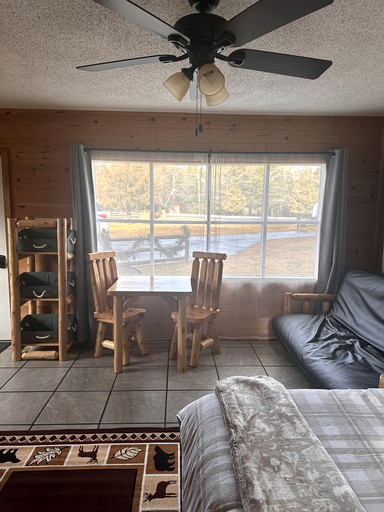 Cabins (United States of America, Ocqueoc, Michigan)