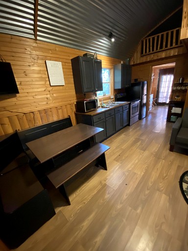 Cabins (United States of America, Bluff Dale, Texas)