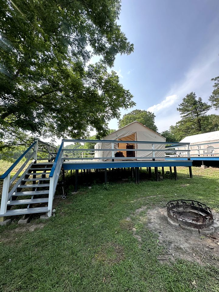 Cute Safari Tent with Fire Pit in Murfreesboro, Arkansas