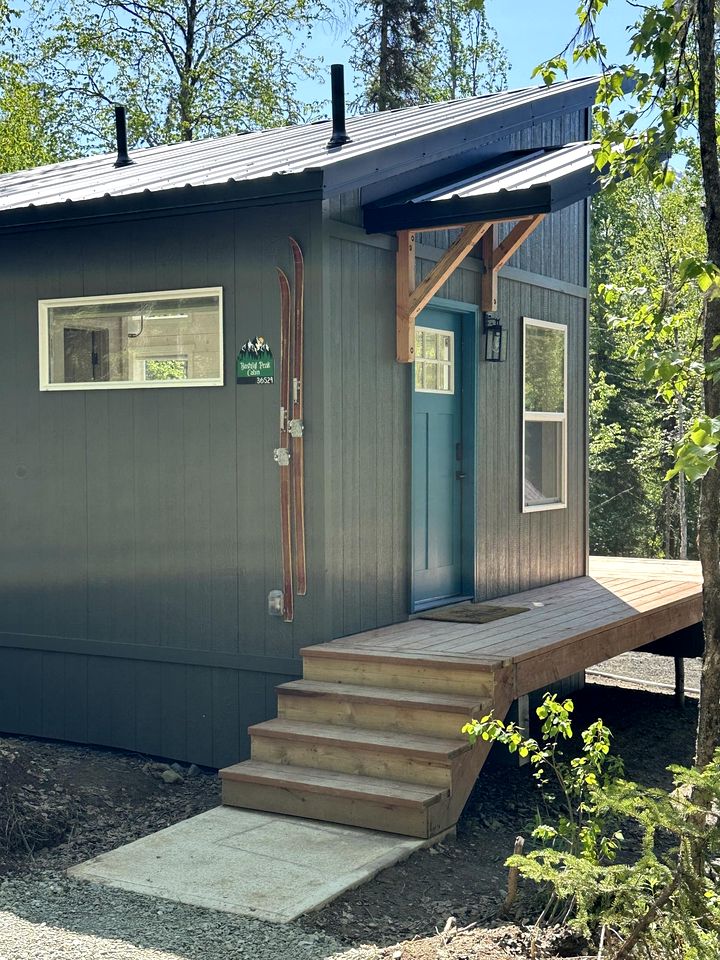 Cabins (United States of America, Anchorage, Alaska)