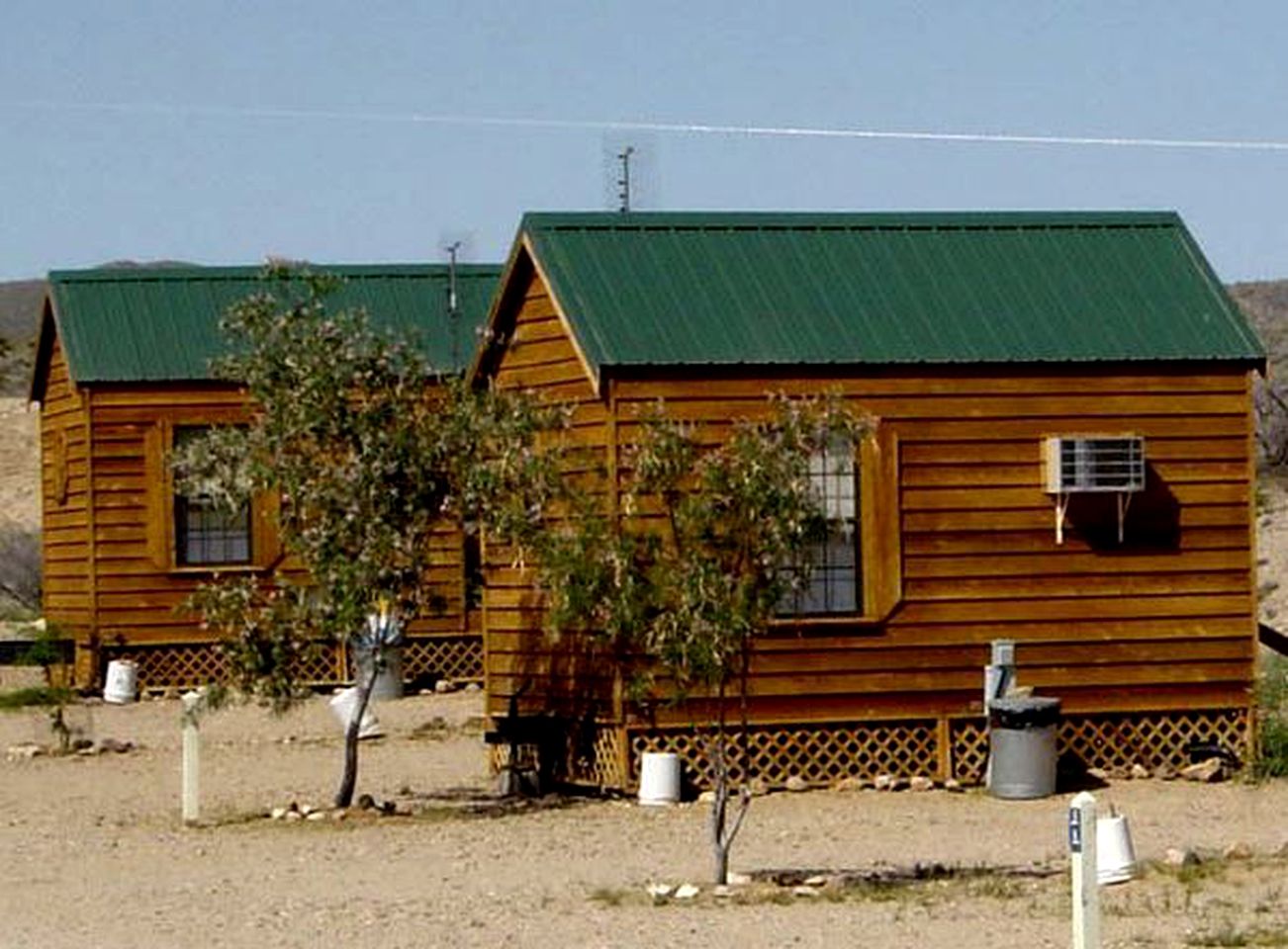 Cabins (United States of America, Meadview, Arizona)