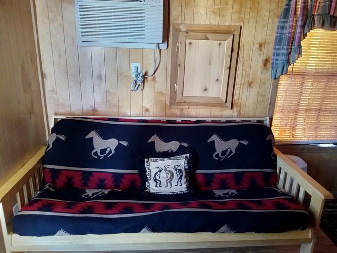Cabins (United States of America, Meadview, Arizona)